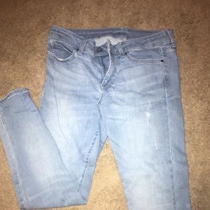 Uniqlo light wash jeans